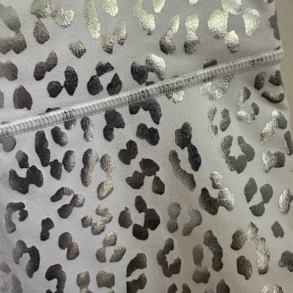 Fabletics High-Waisted Powerhold 7/8 Legging - White and Silver Leopard - Picture 2 of 3